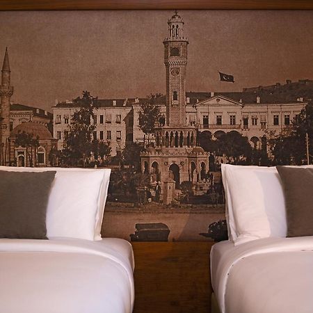 Renaissance Izmir Hotel Exterior foto